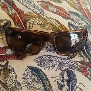 Ray ban sun glasses